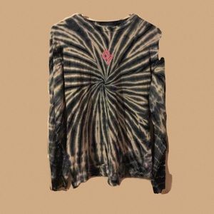 Women’s long sleeve T-shirt